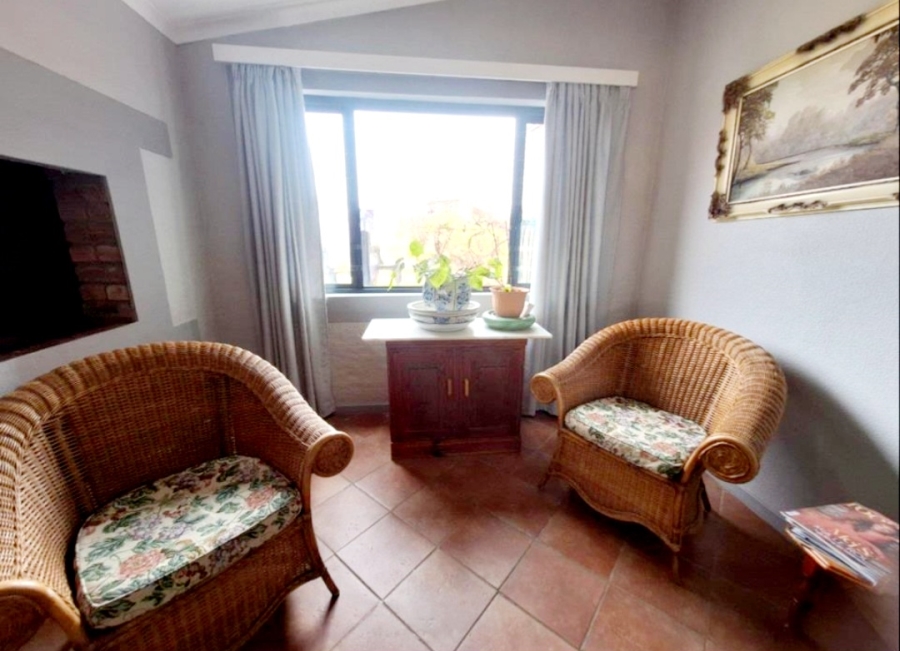 4 Bedroom Property for Sale in Boggomsbaai Western Cape